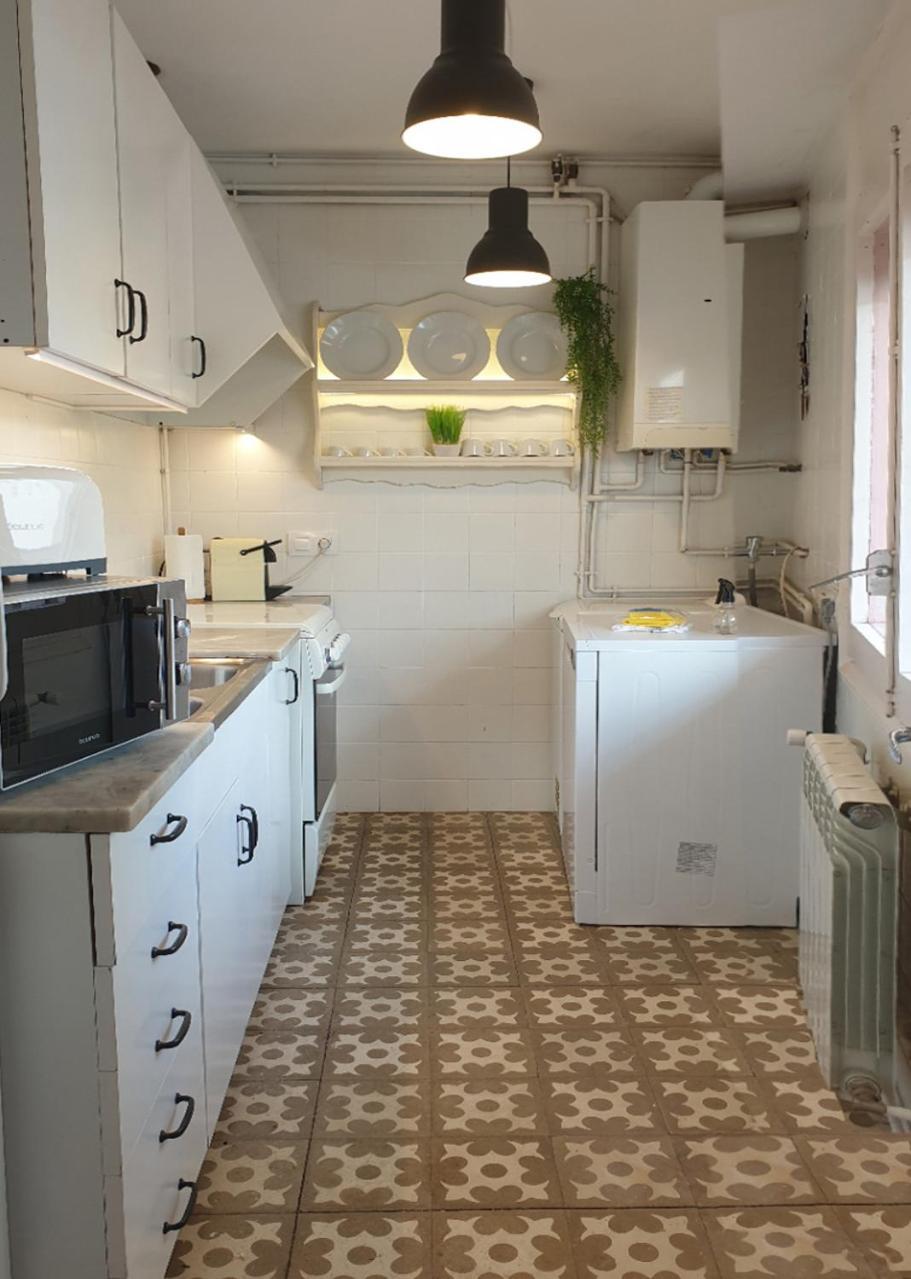 Apartamento Casa Lola - Terraza panorámica en el centro del pueblo Sant Joan de les Abadesses Exterior foto
